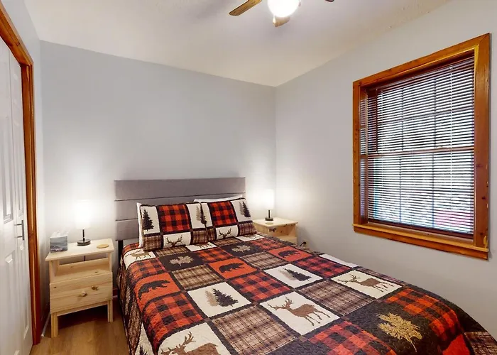 Elk Valley Lodge